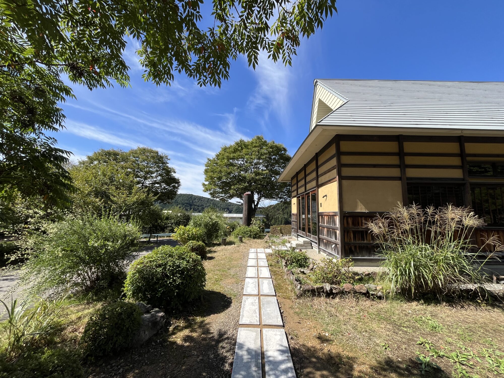 兩お隣に[Solitary]オープン