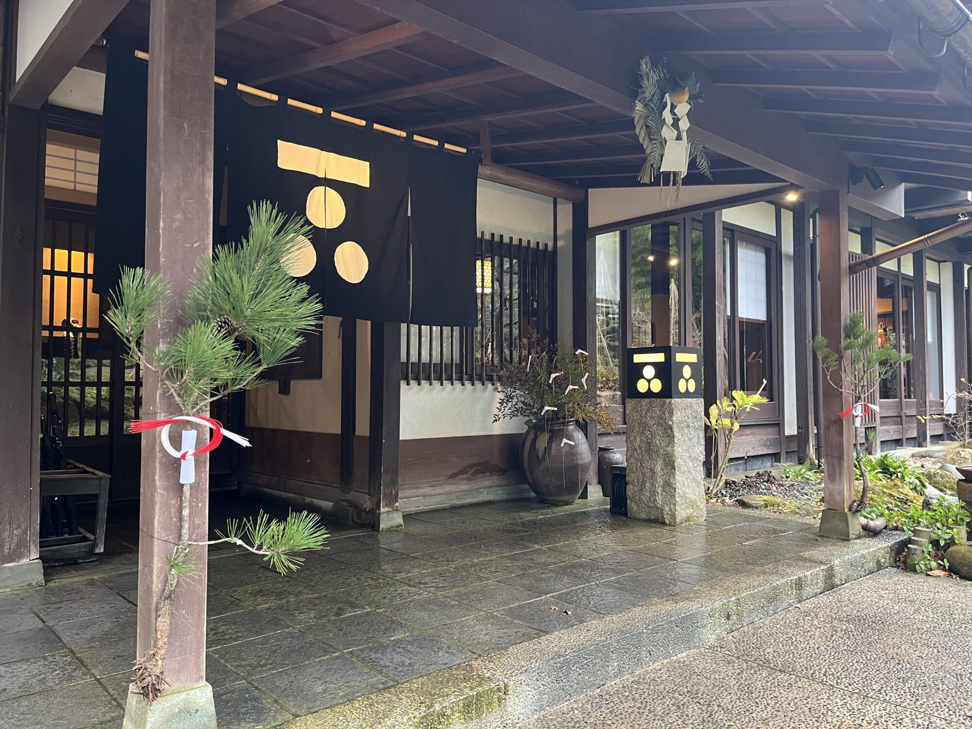 明けましておめでとうございます。